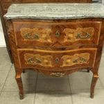 825 5217 CHEST OF DRAWERS